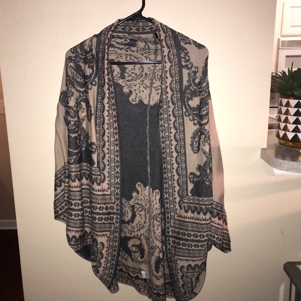 Pattern cardigan
